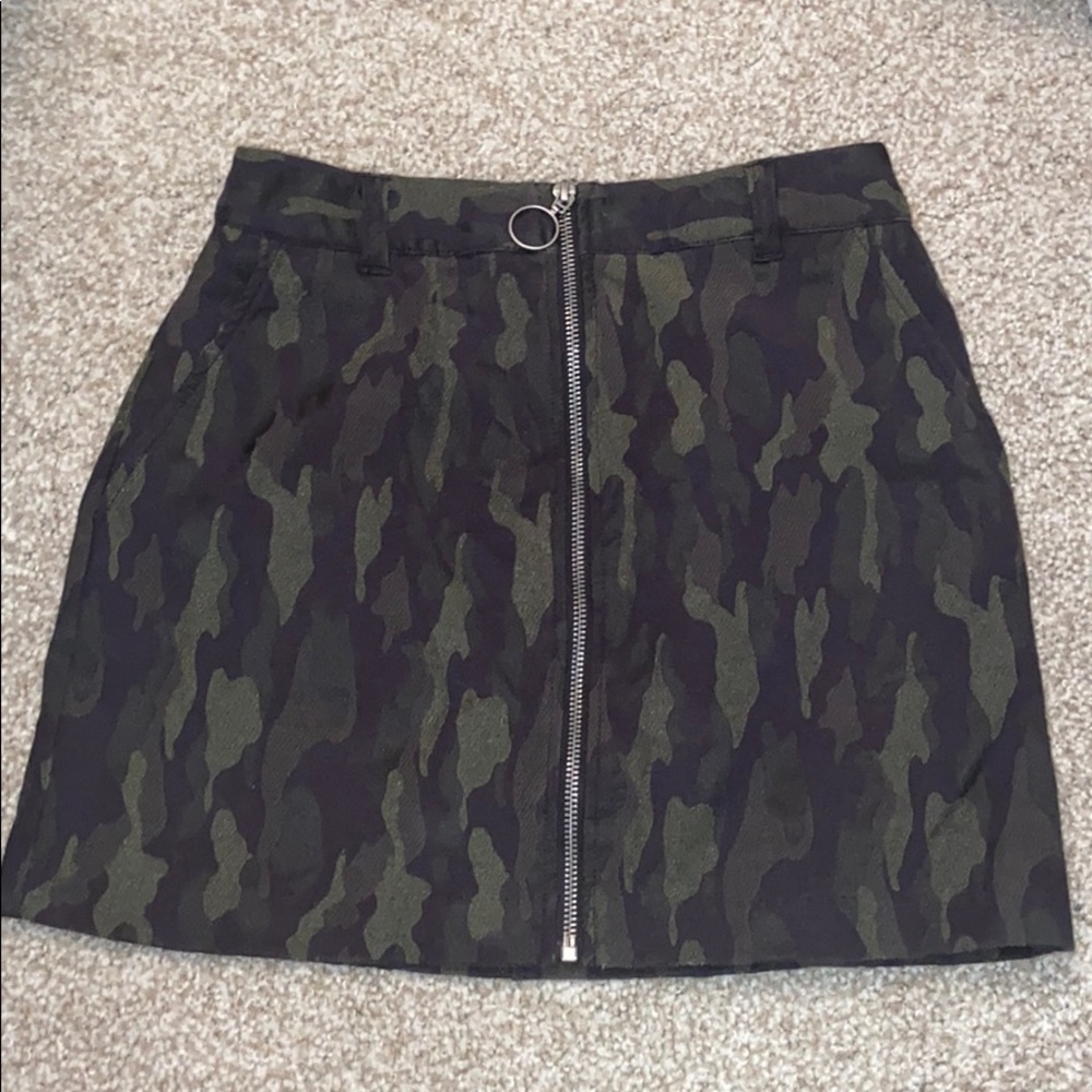 Camo skirt
